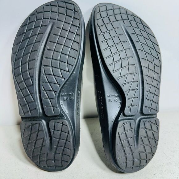 OOFOS OOAHH Luxe Slides Metallic Latte Slip On Comfort Recovery Women's US 9 - Picture 7 of 8